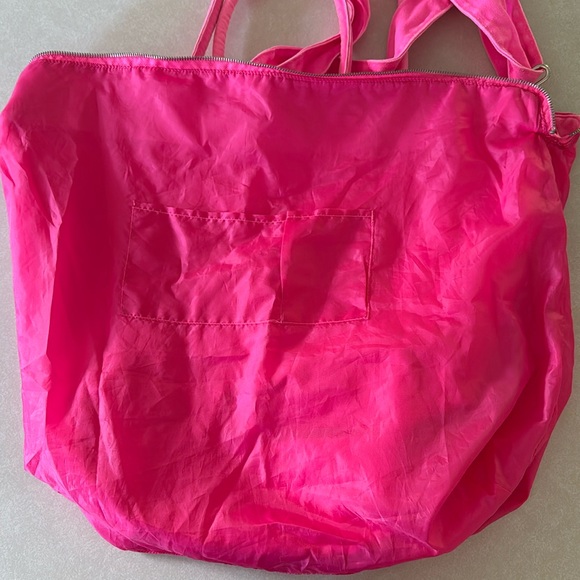 Victoria Secret Pink Bag with sipper 2 straps and crossbody - Picture 3 of 8